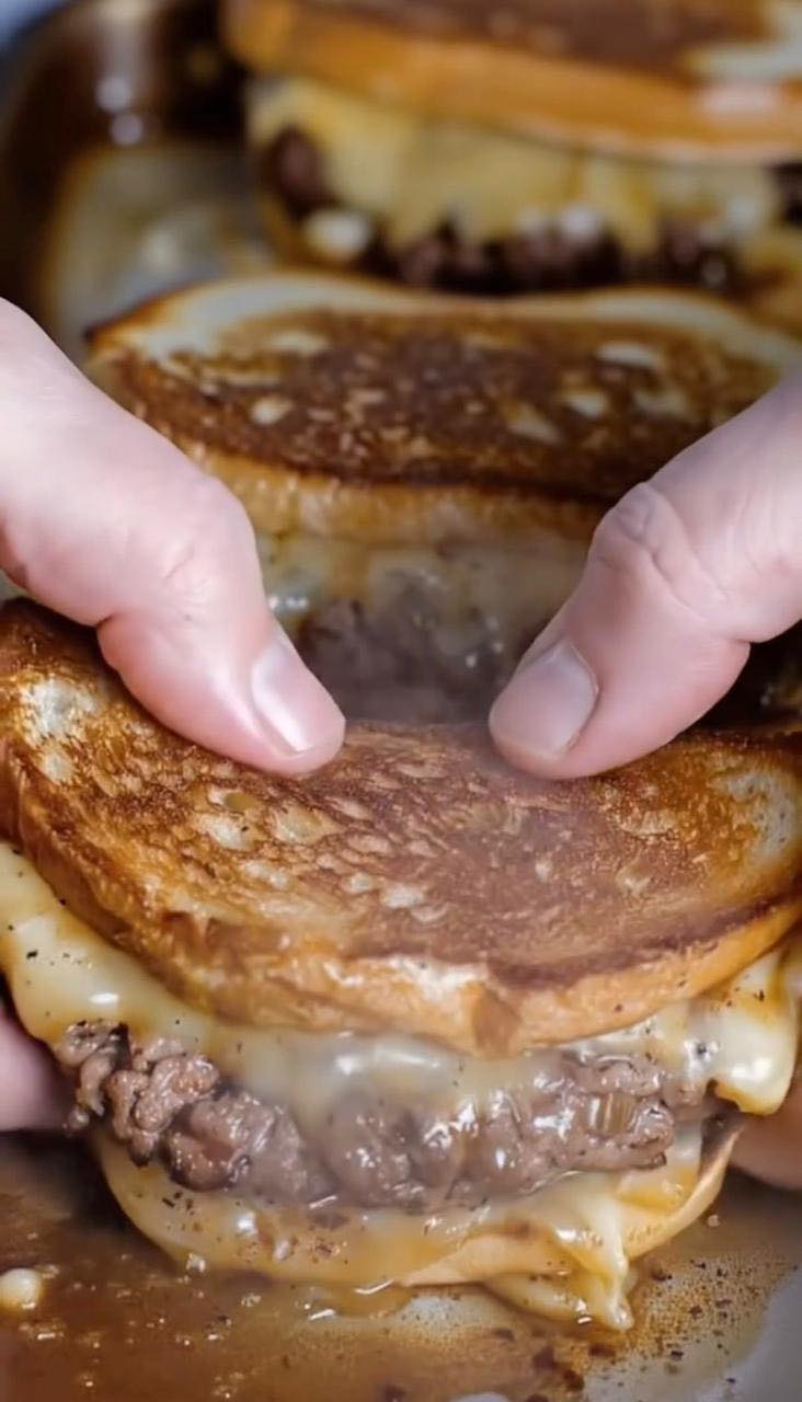 Patty Melts with Secret Sauce